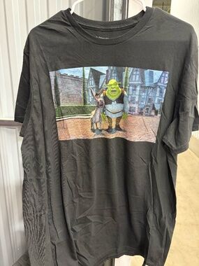 Shrek T-shirt, Size Large